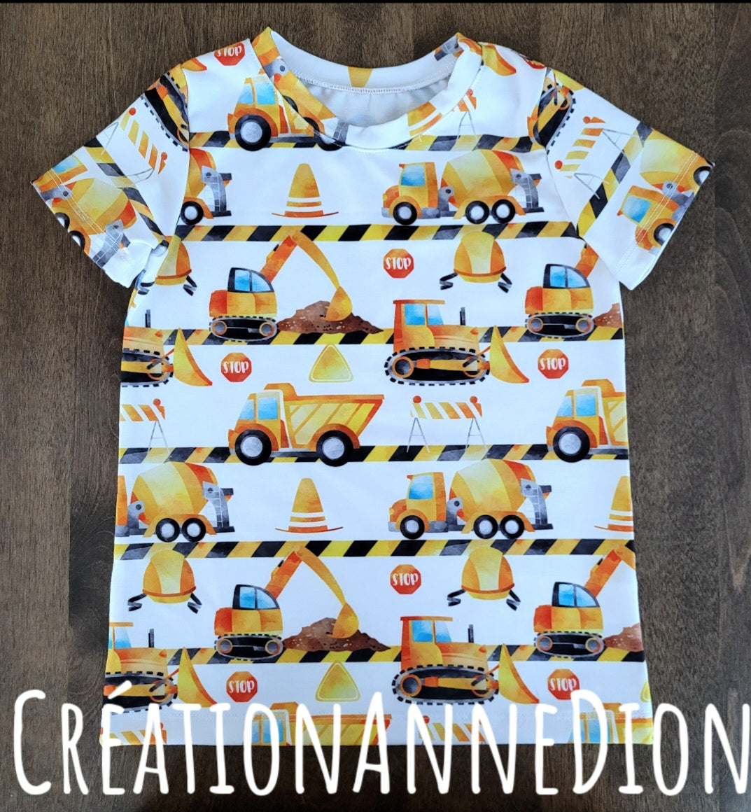 Tshirt construction non évolutif